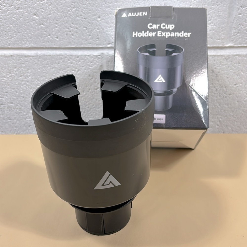 NWT Car cup holder expander​​​​​​​